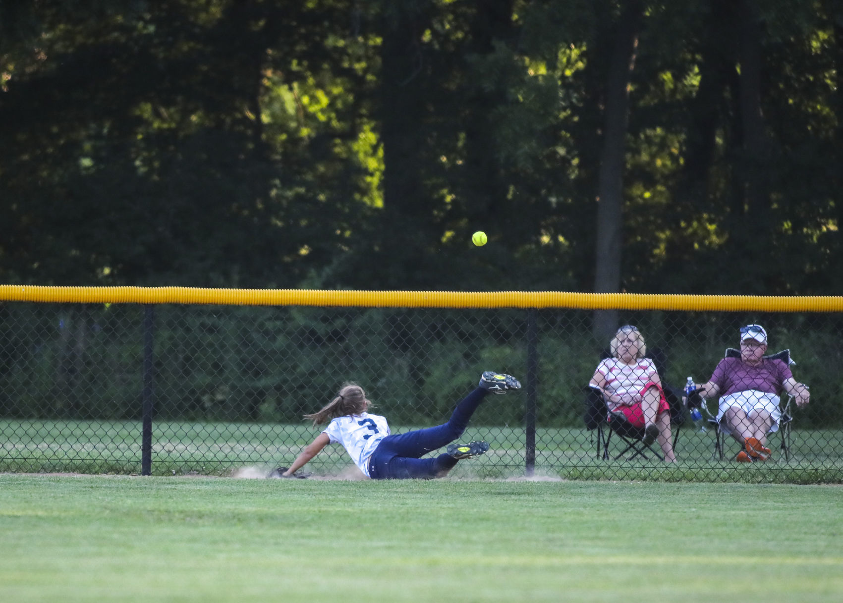 071018-softball-final-024